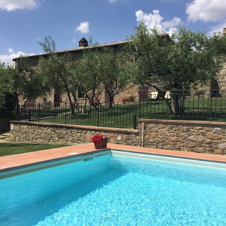 Agriturismo Borgo Tra Gli Olivi Castiglion Fiorentino Exterior foto