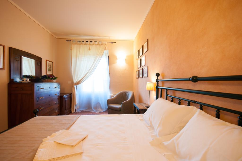 Agriturismo Borgo Tra Gli Olivi Castiglion Fiorentino Cameră foto